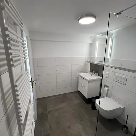 Ruhige Gartenwohnung * 巴特明斯特艾弗尔