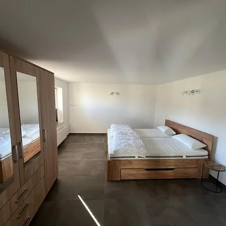 公寓 Ruhige Gartenwohnung *