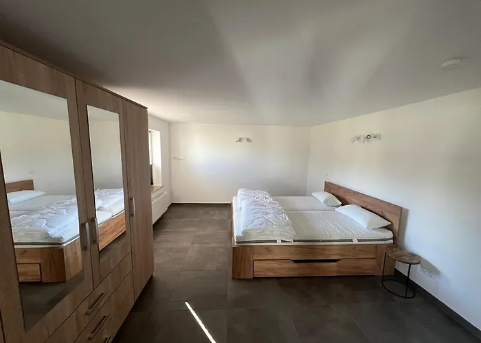 Apartament Ruhige Gartenwohnung *